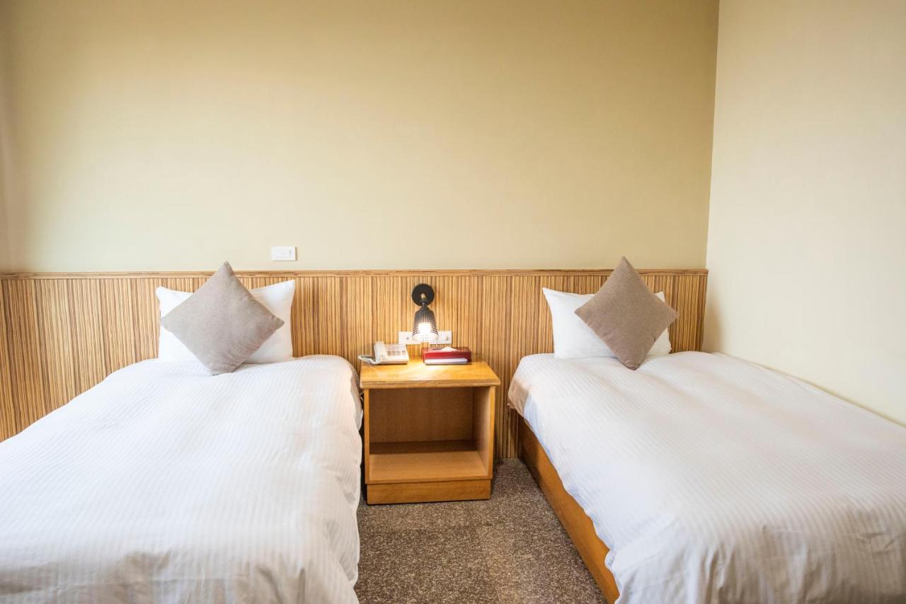 ננגן Holiday Hotel מראה חיצוני תמונה