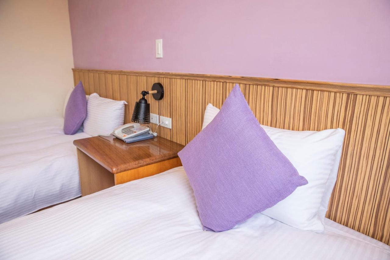 ננגן Holiday Hotel מראה חיצוני תמונה