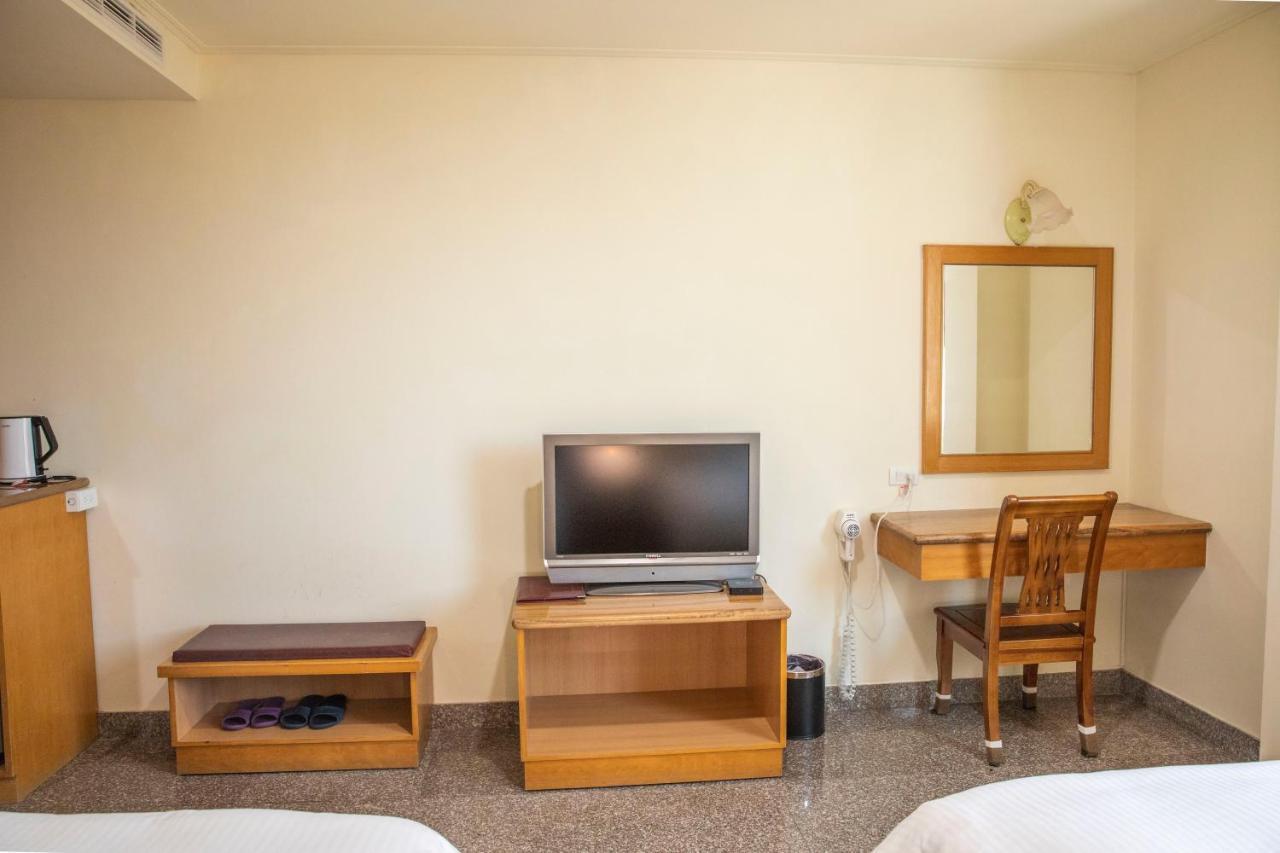 ננגן Holiday Hotel מראה חיצוני תמונה